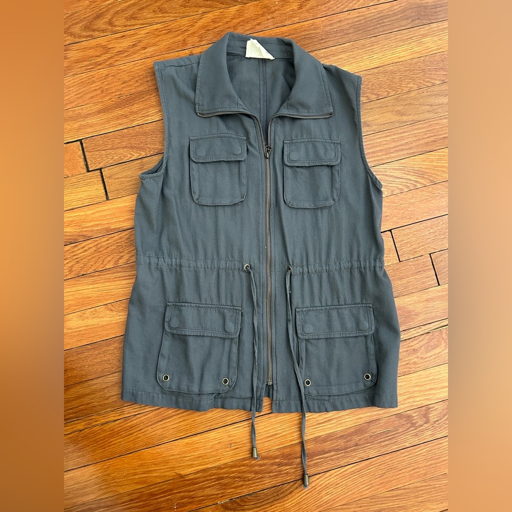 Maison Jules Women’s Grey Utility Vest
